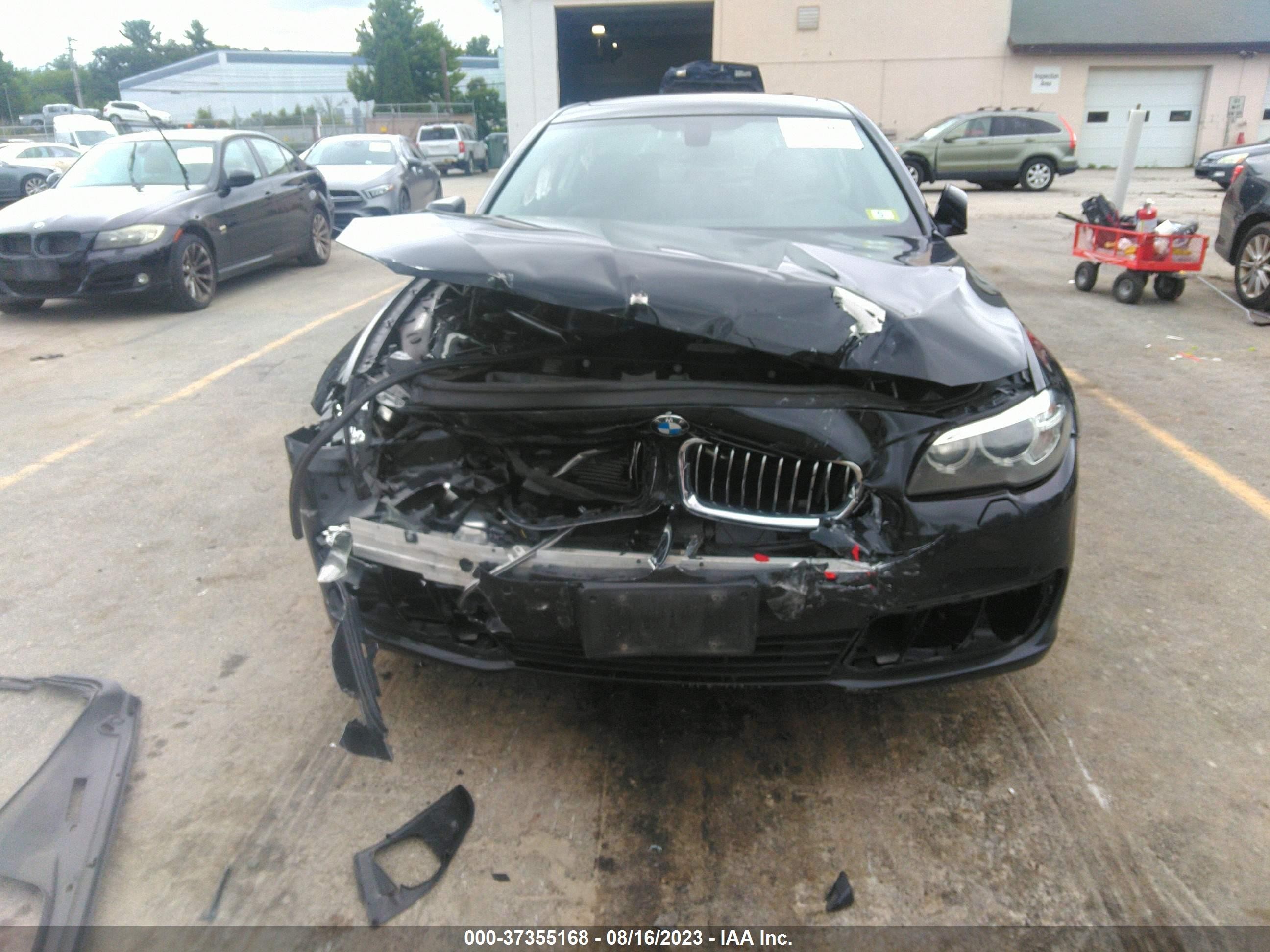 Photo 12 VIN: WBA5B3C55ED536660 - BMW 5ER 