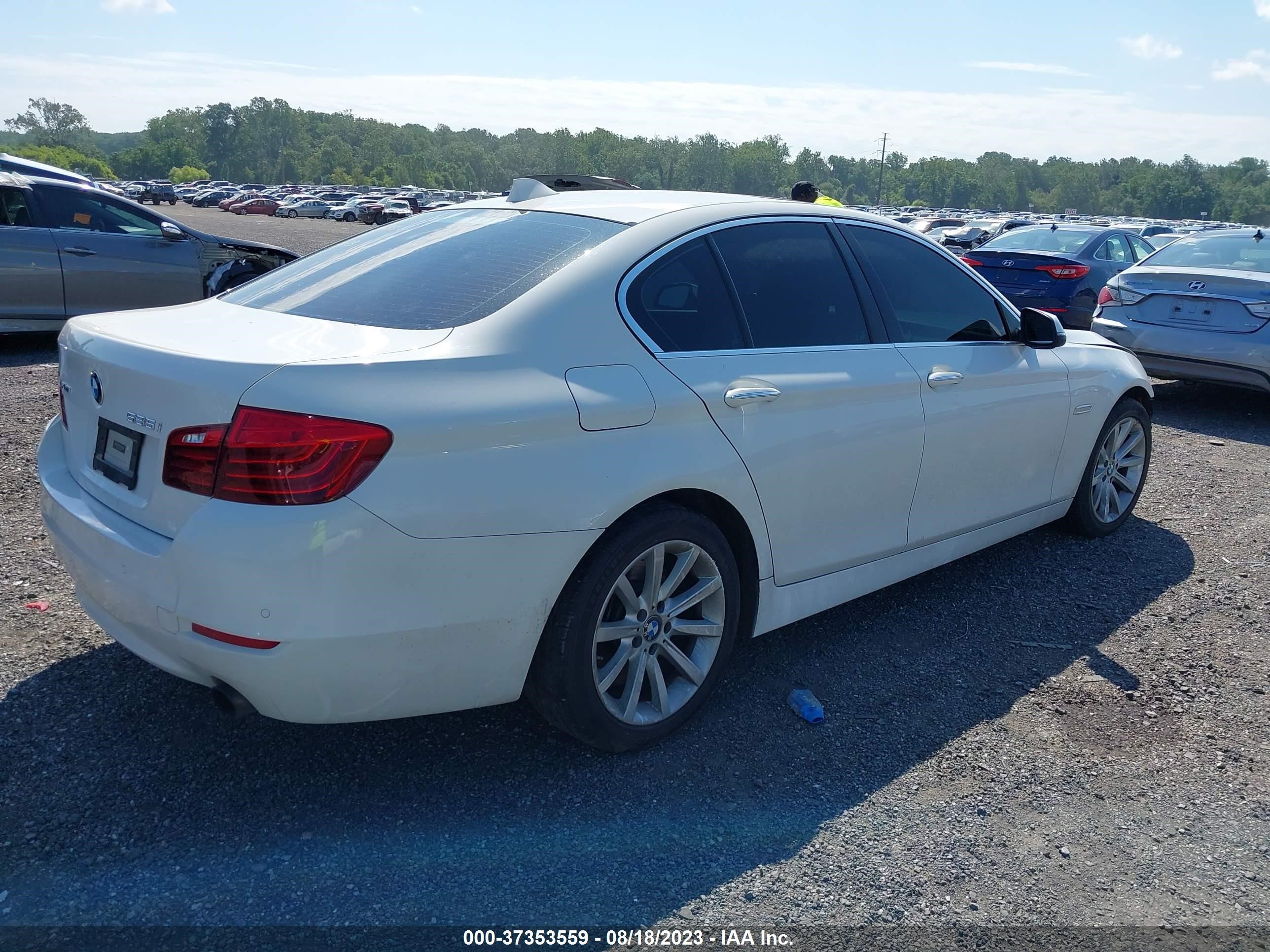 Photo 3 VIN: WBA5B3C57ED539785 - BMW 5ER 