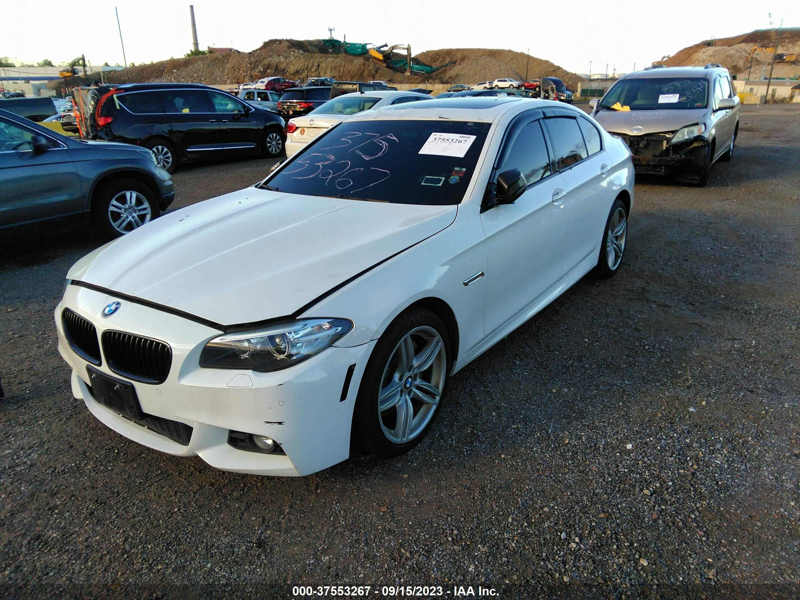 Photo 1 VIN: WBA5B3C5XFD541399 - BMW 5ER 