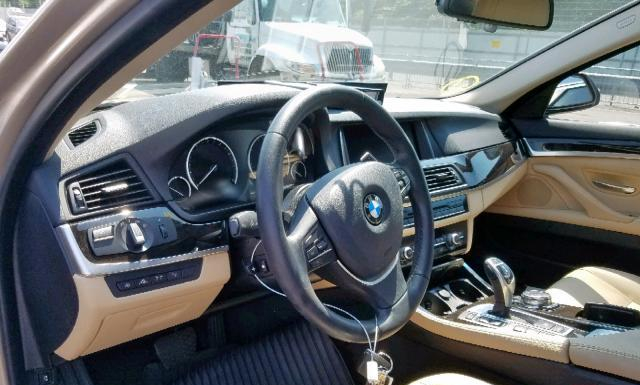 Photo 8 VIN: WBA5B3C5XGG258663 - BMW 535 