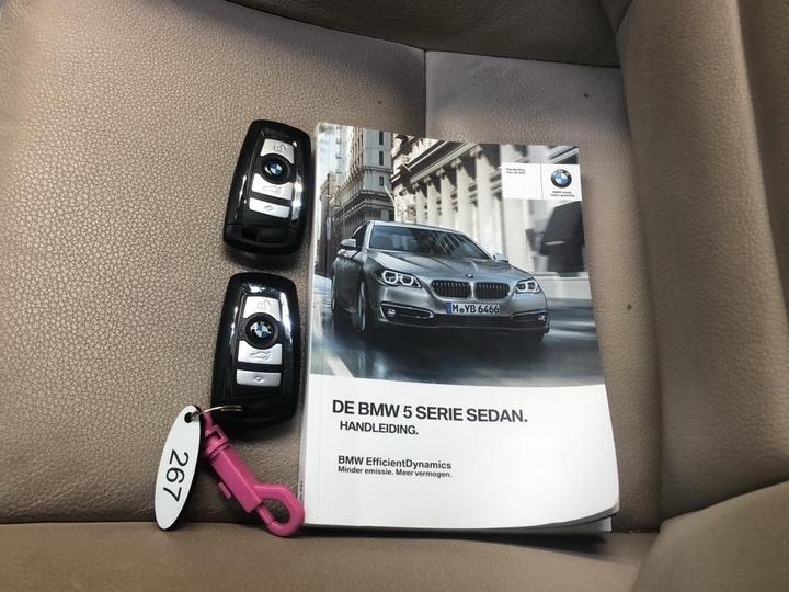 Photo 9 VIN: WBA5C71040D822150 - BMW 525 