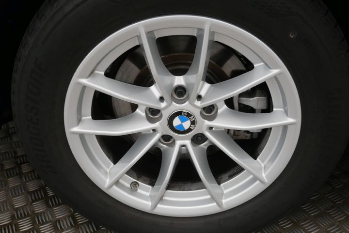 Photo 12 VIN: WBA5F71050A465747 - BMW 3 SERIE SEDAN 