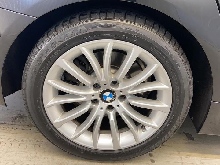 Photo 15 VIN: WBA5G11080GC99752 - BMW 520 