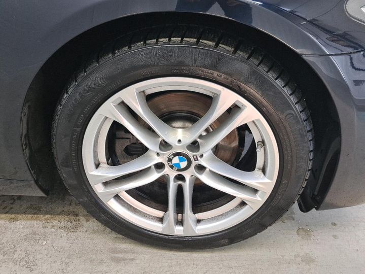 Photo 13 VIN: WBA5G110X0D226168 - BMW 520 