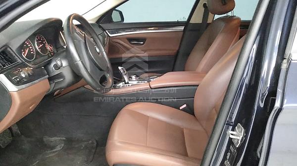 Photo 10 VIN: WBA5G110XHGD13758 - BMW 520 I 