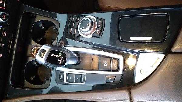 Photo 15 VIN: WBA5G110XHGD13758 - BMW 520 I 