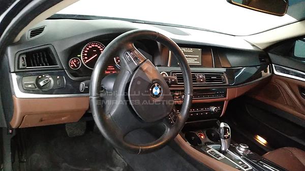 Photo 9 VIN: WBA5G110XHGD13758 - BMW 520 I 