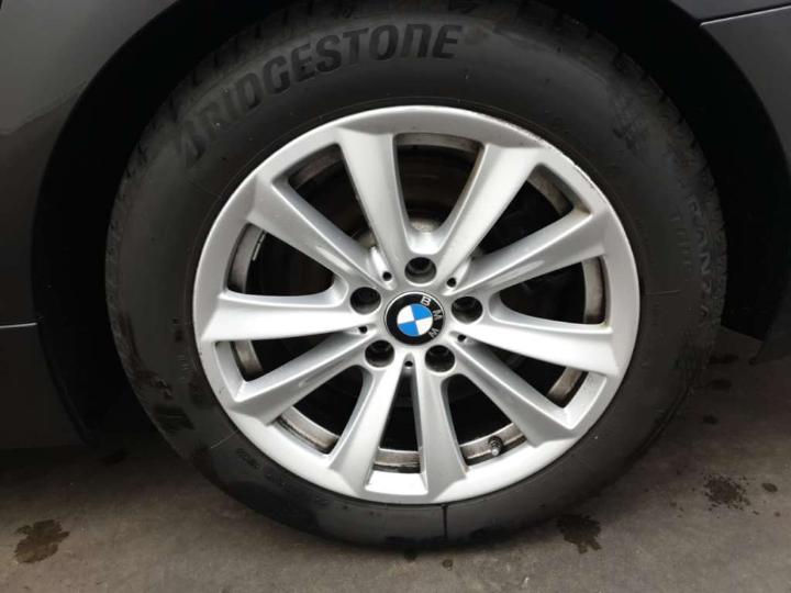 Photo 31 VIN: WBA5L31040G124001 - BMW 520D 