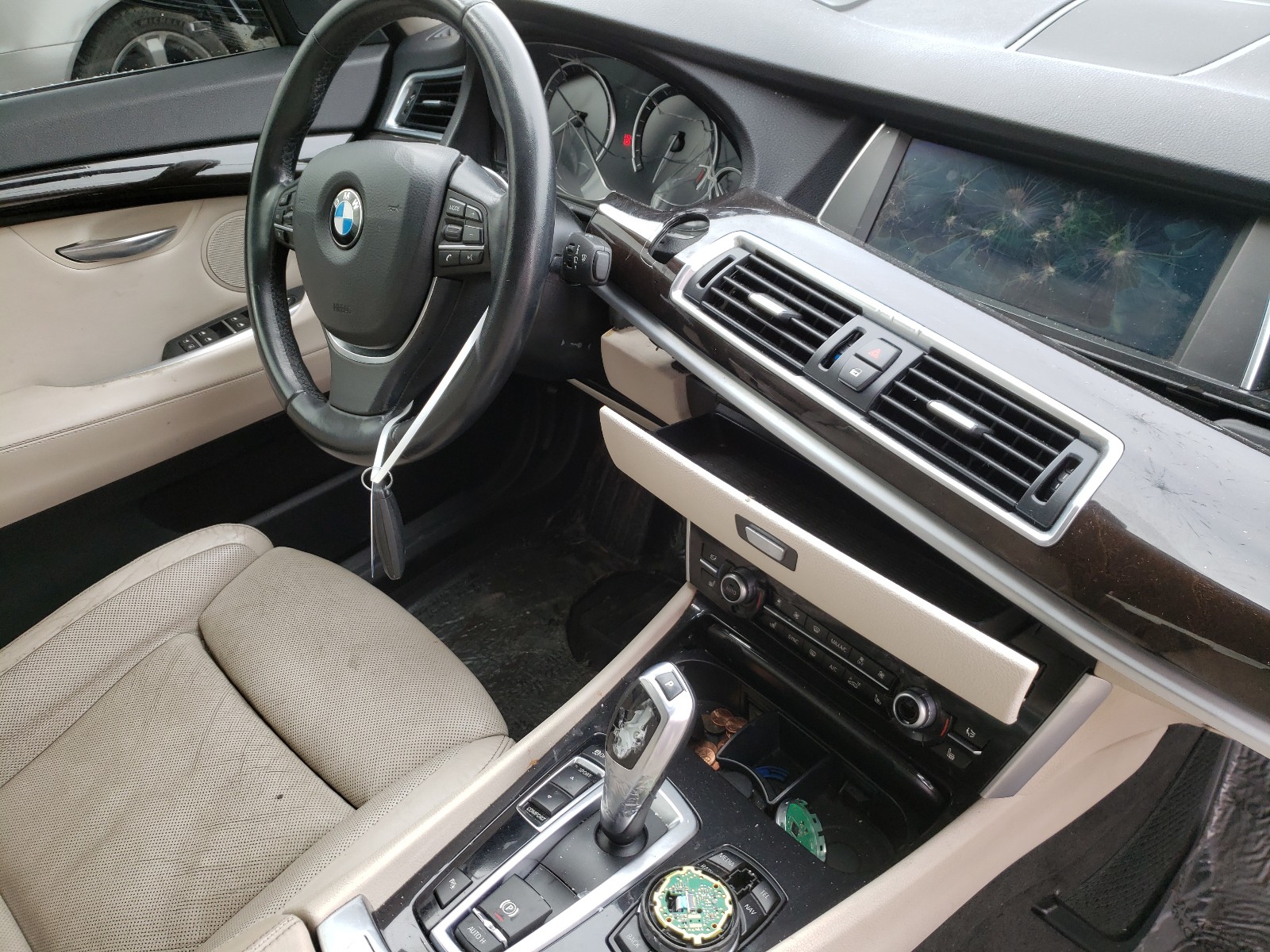 Photo 8 VIN: WBA5M2C57ED085655 - BMW 535 IGT 