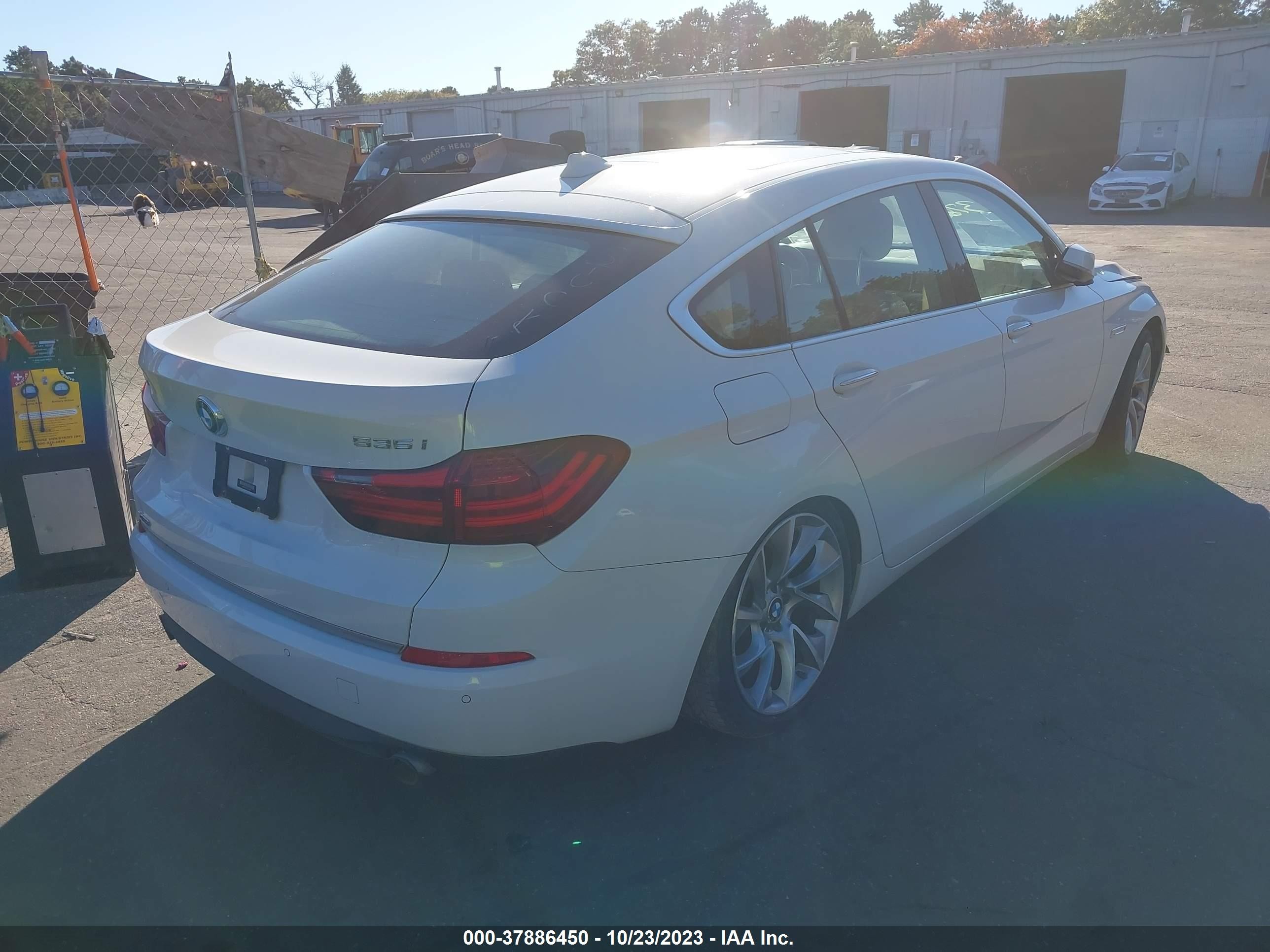 Photo 3 VIN: WBA5M4C51ED183494 - BMW 5ER 