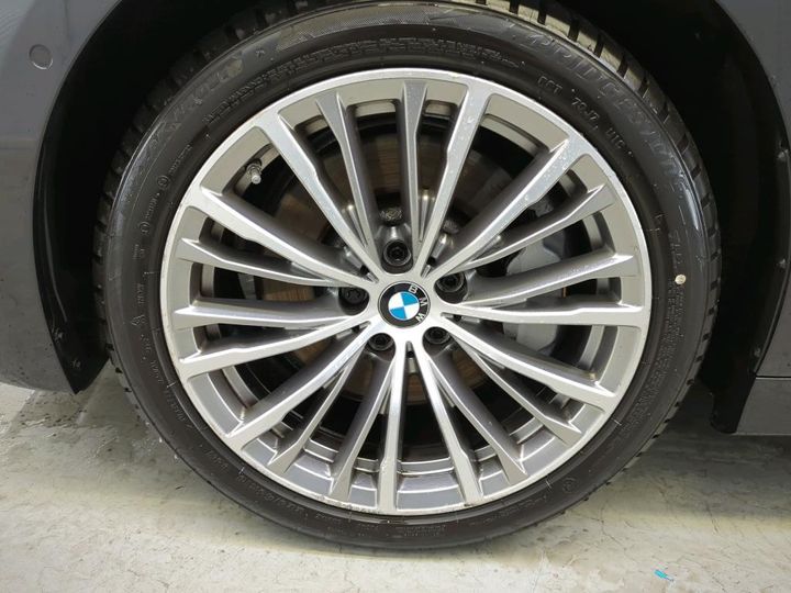 Photo 11 VIN: WBA5R11020AK30548 - BMW 330 