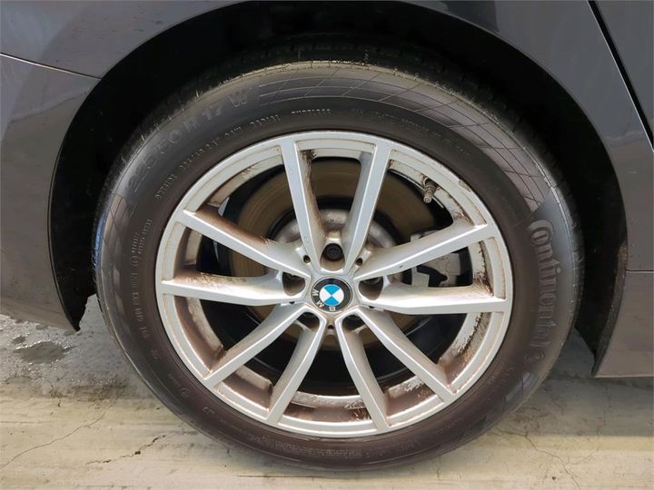 Photo 33 VIN: WBA5R11070FJ98019 - BMW 330 