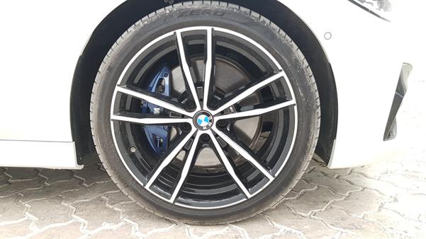 Photo 33 VIN: WBA5R1A05KAE78721 - BMW 330I 