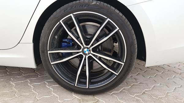 Photo 35 VIN: WBA5R1A05KAE78721 - BMW 330I 