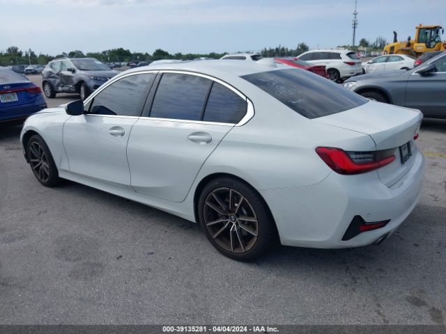 Photo 2 VIN: WBA5R1C01LFH49503 - BMW 330I 