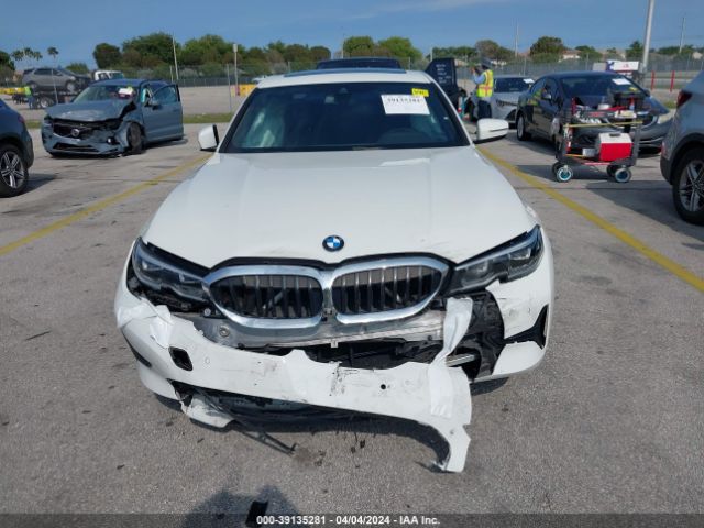 Photo 5 VIN: WBA5R1C01LFH49503 - BMW 330I 