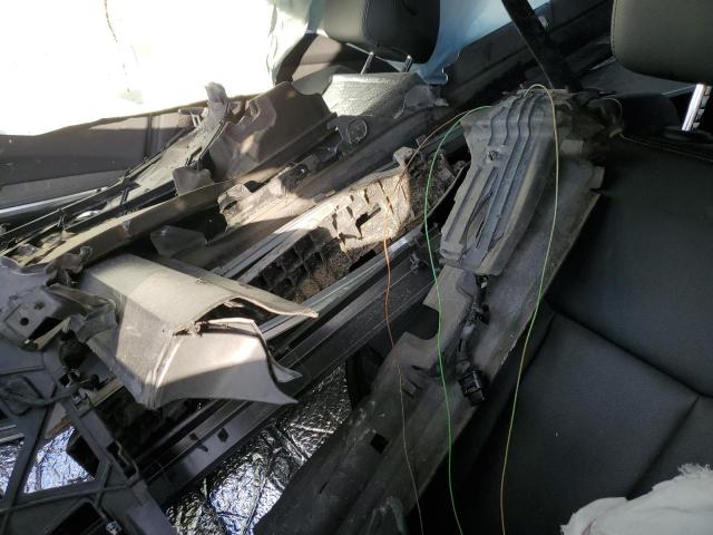 Photo 11 VIN: WBA5R1C07LFH41664 - BMW 330I 