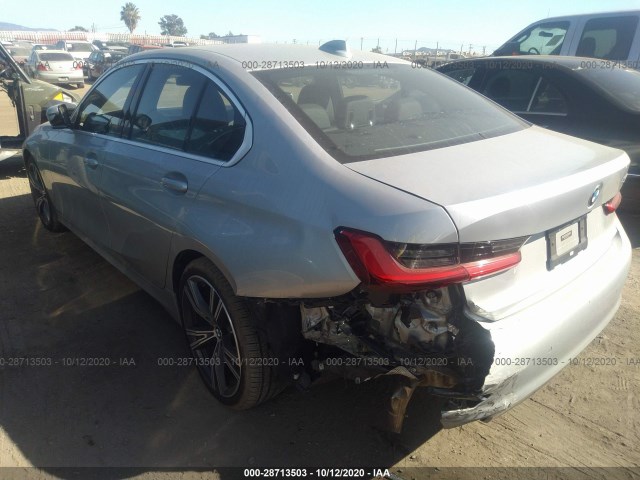 Photo 2 VIN: WBA5R1C08LFH97631 - BMW 3 