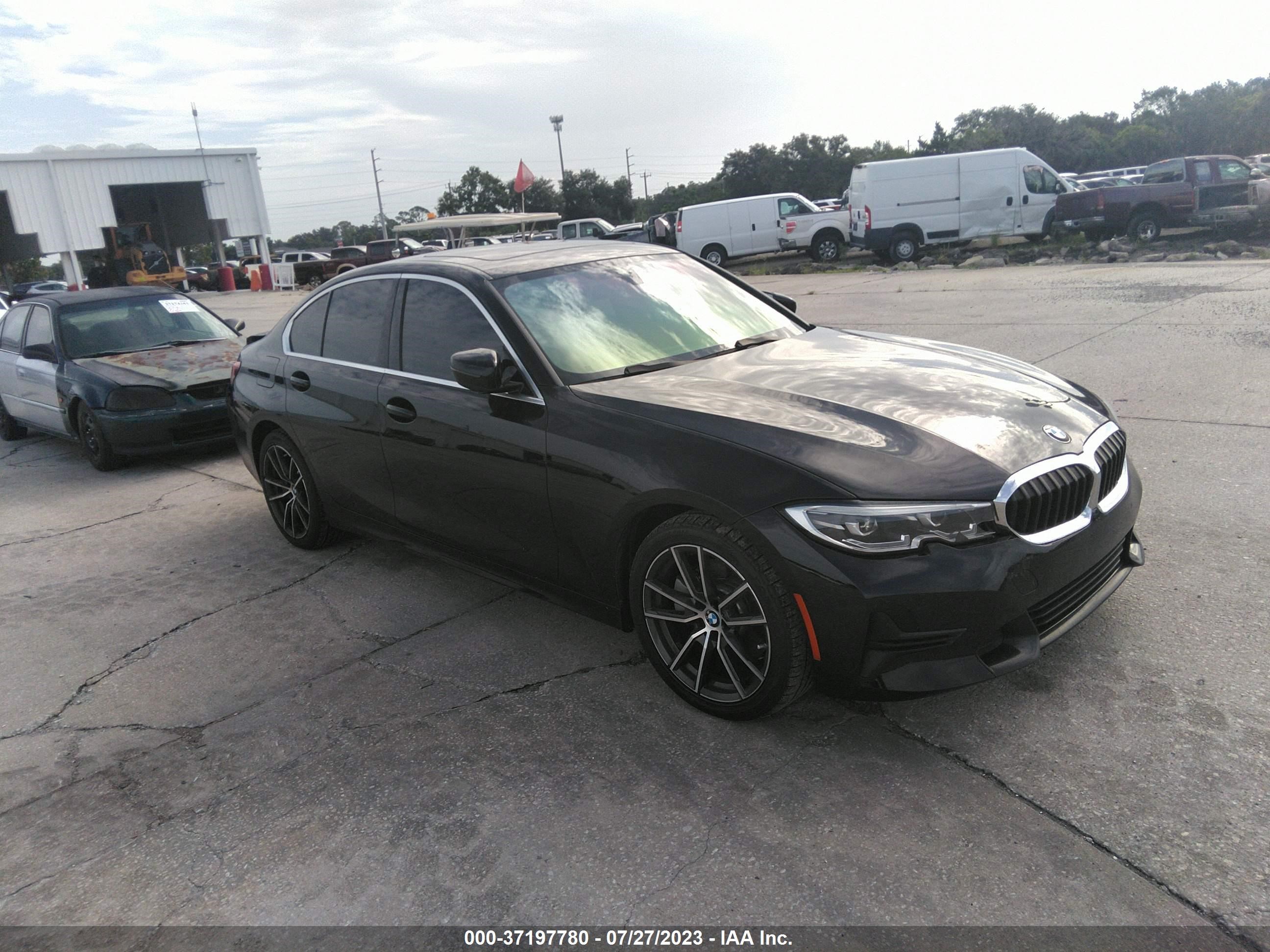 Photo 0 VIN: WBA5R1C50KAJ98372 - BMW 3 SERIES 