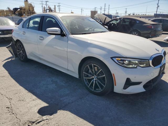 Photo 3 VIN: WBA5R1C50KAK09063 - BMW 330I 