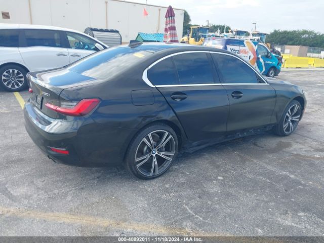 Photo 3 VIN: WBA5R1C50KAK11055 - BMW 330I 