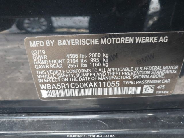 Photo 8 VIN: WBA5R1C50KAK11055 - BMW 330I 