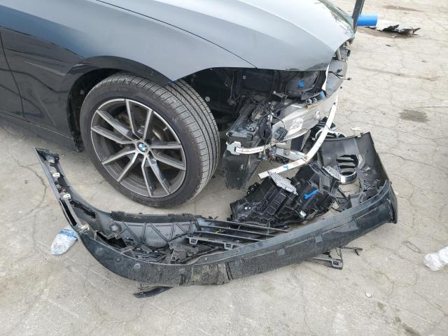 Photo 11 VIN: WBA5R1C50KAK12240 - BMW 330I 