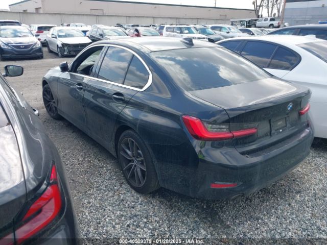 Photo 2 VIN: WBA5R1C51KAJ98381 - BMW 330I 