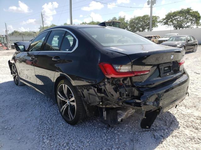 Photo 2 VIN: WBA5R1C51KAK10402 - BMW 330I 