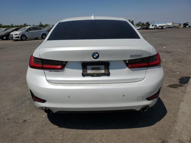 Photo 5 VIN: WBA5R1C52KAK10912 - BMW 330I 