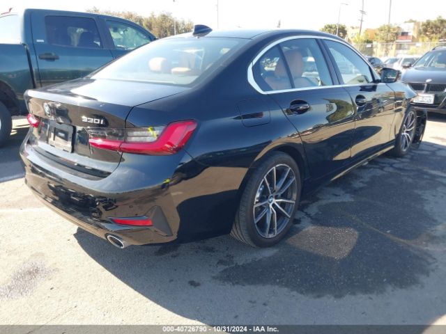 Photo 3 VIN: WBA5R1C53KAK06738 - BMW 330I 