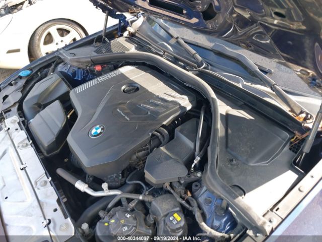 Photo 9 VIN: WBA5R1C54KFH09149 - BMW 330I 