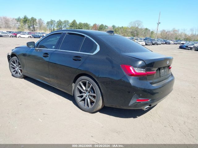 Photo 2 VIN: WBA5R1C56KAJ98473 - BMW 330I 