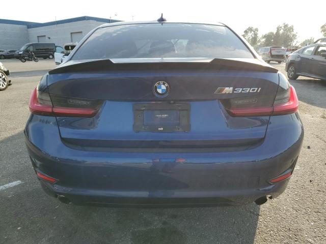 Photo 5 VIN: WBA5R1C56KAK09729 - BMW 330I 