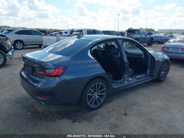 Photo 3 VIN: WBA5R1C56KFH11565 - BMW 330I 