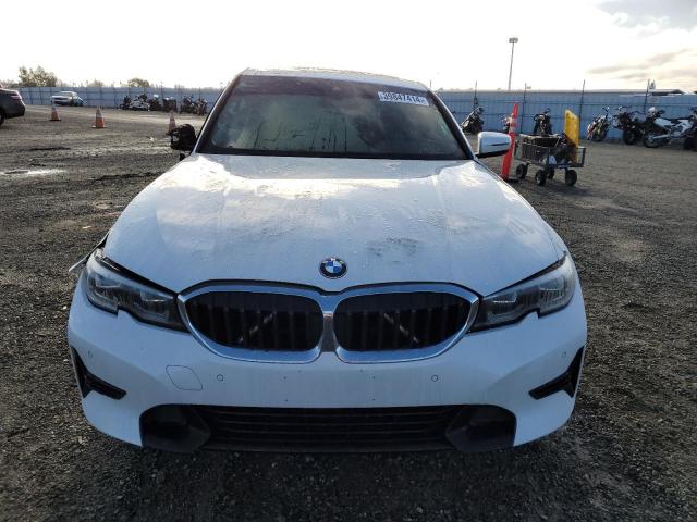 Photo 4 VIN: WBA5R1C57KAJ99650 - BMW 3 SERIES 