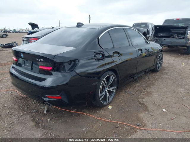 Photo 3 VIN: WBA5R1C57KAK10033 - BMW 330I 