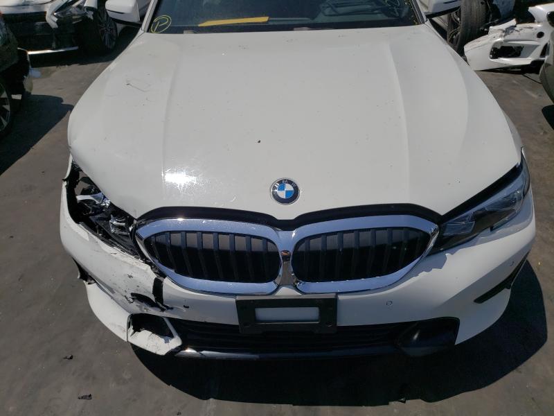 Photo 6 VIN: WBA5R1C57KAK10176 - BMW 330I 