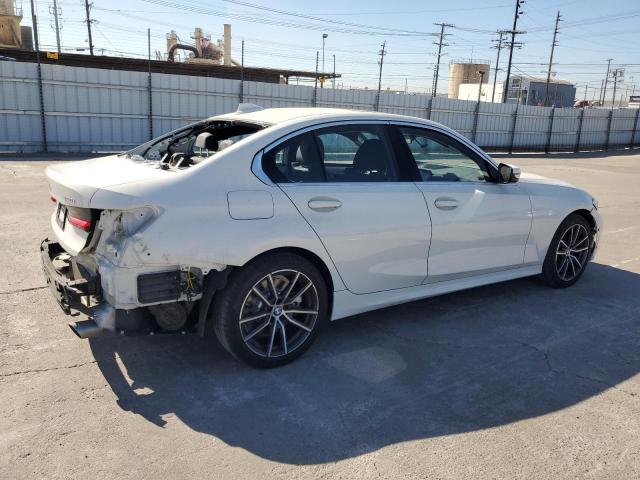 Photo 2 VIN: WBA5R1C58KAK07075 - BMW 330I 