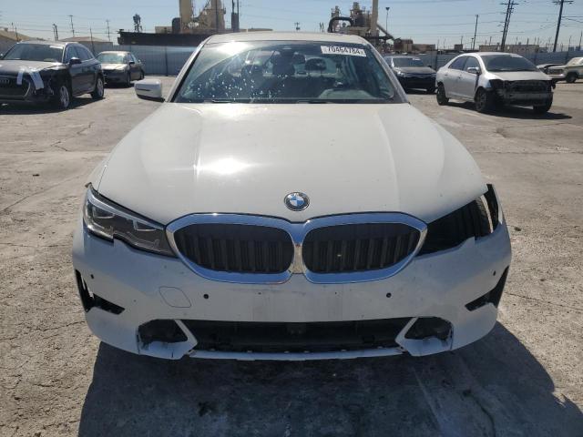 Photo 4 VIN: WBA5R1C58KAK07075 - BMW 330I 