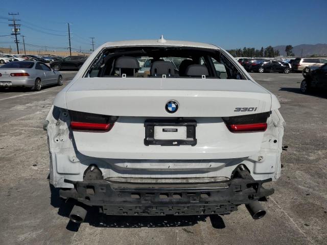 Photo 5 VIN: WBA5R1C58KAK07075 - BMW 330I 