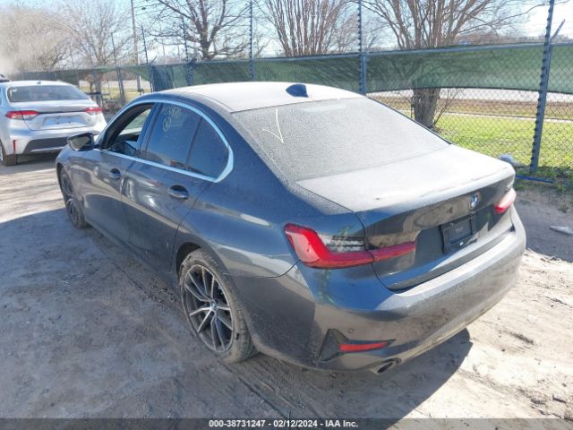 Photo 2 VIN: WBA5R1C59KAK06470 - BMW 330I 