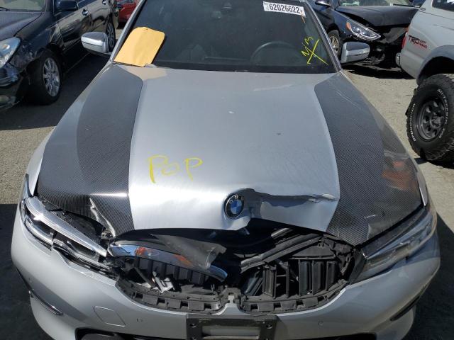 Photo 6 VIN: WBA5R1C59KAK09031 - BMW 330I 