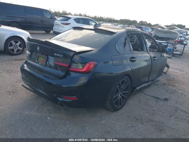 Photo 3 VIN: WBA5R1C59KAK10339 - BMW 330I 