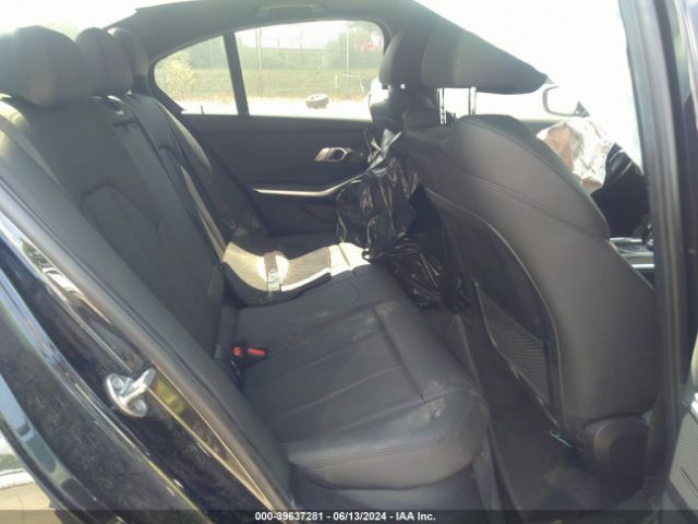 Photo 7 VIN: WBA5R1C59KAK11071 - BMW 330I 