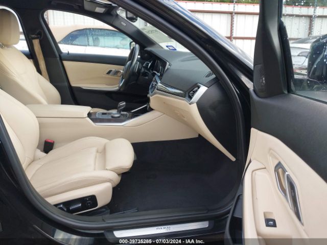 Photo 4 VIN: WBA5R1C59KFH01502 - BMW 330I 