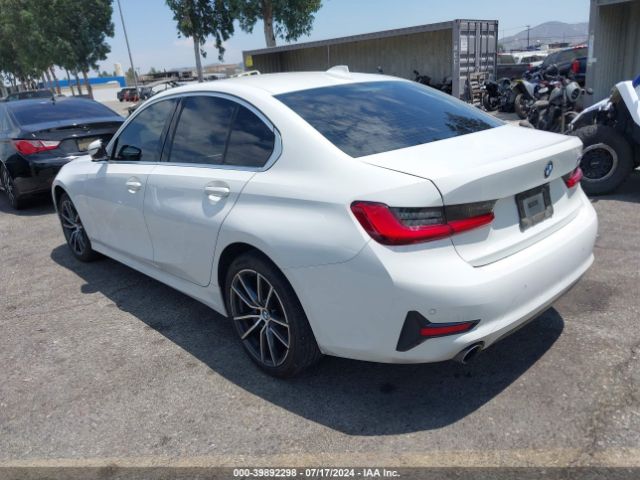 Photo 2 VIN: WBA5R1C59KFH15495 - BMW 330I 