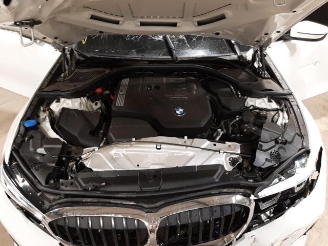 Photo 6 VIN: WBA5R1C5XKAK06476 - BMW 330I 