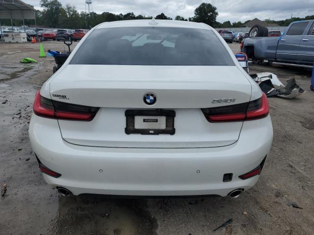 Photo 5 VIN: WBA5R1C5XKAK08227 - BMW 330I 