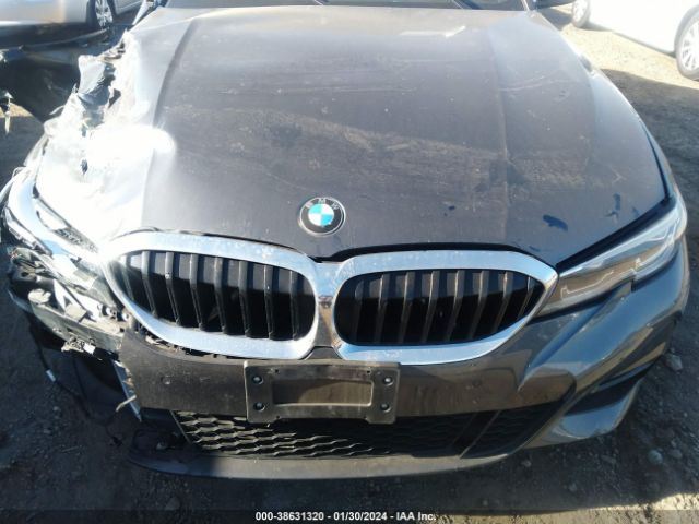 Photo 9 VIN: WBA5R1C5XKAK10463 - BMW 3 SERIES 